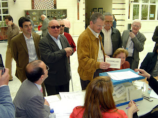 Patricio Cárceles y Andrés Ramos ejercieron su derecho al voto en Sevilla