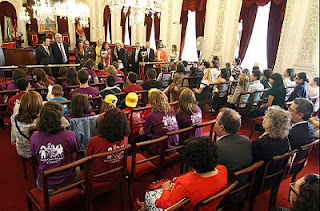 Otra perspectiva del Salón de Plenos durante el acto