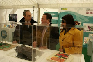 El secretario general del PSOE de Córdoba en su visita a la exposición