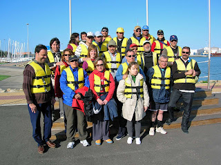 Foto de familia de los participantes en el curso a vela