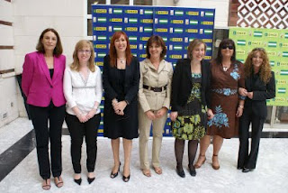 Mónica Madrid con las consejeras territoriales y generales