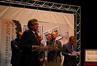 Luis Paizarro en un momento de su intervención alabando la iniciativa de la ONCE para la ciudad de San Fernando