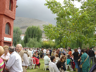 Una imagen del buen ambiente y el buen paisaje que disfrutaron los granadinos en su fiesta