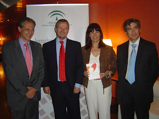 De izquierda a derecha, José Manuel González Huesa, director general de Servimedia, Patricio Cárceles, Micaela Navarro y Alberto Castillo, subdirector de la Agencia