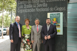 De izquierda a derecha, Patricio Cárceles, Cándida Martínez, Rafael Camacho y Alberto Morillas, a su llegada al CRE