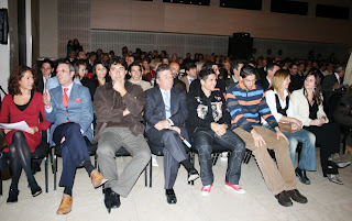 Imagen de los deportistas que entregaron los premios