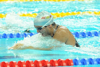 Enrique Floriano, nadador internacional de la Federación Española de deportes para Ciegos, durante una competición
