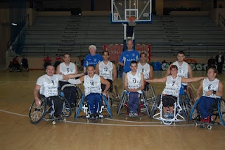 Foto del equipo en la cancha
