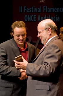 El subdelegado del Gobierno en Granada entrega el premio a Juan Ramírez