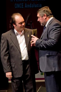 El presidente del Consejo Territorial entrega el premio a José Luis Scott