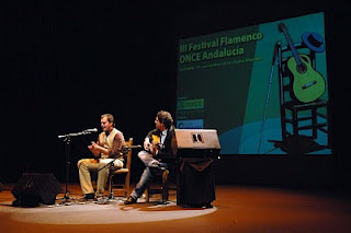 Otro momento durante la actuación de Coloraito