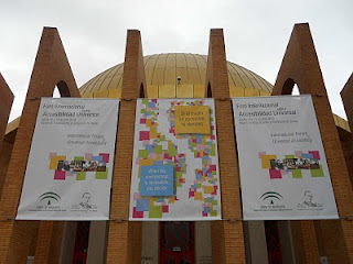 Fachada principal del Palacio de Congresos de Sevilla donde se celebró el Foro