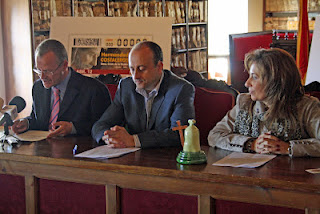 Patricio Cárceles, José Robles y Tíscar Martínez durante el acto
