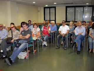 Vista general de los asistentes a la charla en Almería