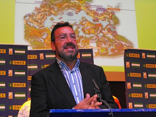 Primer plano de Miguel Carballeda durante su intervención