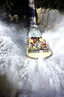 Imagen del Iguazú, una montaña rusa de agua que hace las delicias de los más atrevidos