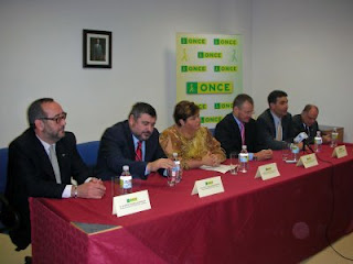 Aspecto de la mesa presidencial en la toma de posesión de Loja