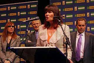 La consejera de Igualdad en un momento de su intervención junto al delegado y subdelegado territorial y la presidenta del Consejo Territorial