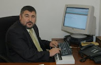 Imagen de Alberto Morillas en su despacho en el Consejo Territorial