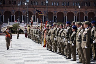 Saludo del Teniente General Jefe de la Fuerza Terrestre, Virgilio Sañudo, a las tropas