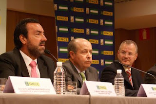 El presidente de la ONCE junto al alcalde de Granada y el delegado territorial en Andalucía