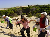 Participantes disfrutando de las dunas del Parque Nacional de Doñana
