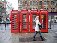 Imagen tradicional de las cabinas telefónicas de Londres