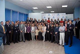 Foto de familia con todos los trabajadores de Persán que asistieron a la jornada