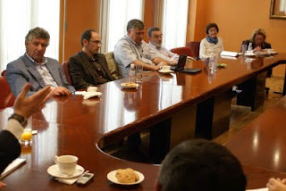 Otra perspectiva de la reunión