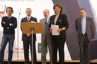 La directora gerente del Teatro Maestranza, Remedios Navarro durante su intervención en el acto