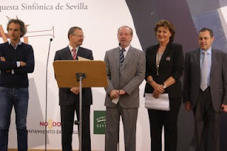 El presidente de la Diputación Provincial de Sevilla, Fernando Rodríguez Villalobos, durante su intervención en el acto