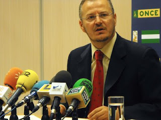 Primer plano de Patricio Cárceles en una de sus comparecencias