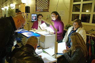 Otro momento del recuento de votos