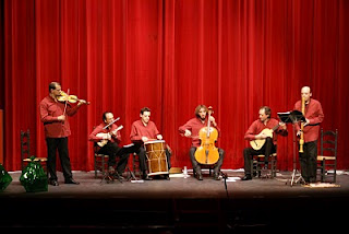 El quintento de música barroca ‘Cinco siglos’ en un momento de su actuación