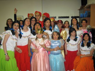 Los jóvenes actores del CRE tras su función