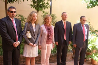 El nuevo director de la ONCE en Jerez, Jaime Hernández, la directora general adjunta de Servicios Sociales, Patricia Sanz, la alcaldesa de Jerez, María José García Pelayo, el delegado territorial, Patricio Cárceles y el presidente del Consejo Territorial en Andalucía, Ventura Pazos