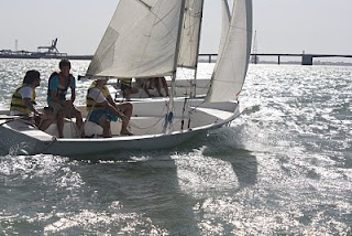 Una de las embarcaciones participantes