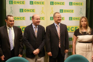 El presidente del Consejo Territorial de Andalucía, Ventura Pazos, el primer teniente alcalde de Córdoba, rafael Navas, el delegado territorial de Andalucía, Patricio Cárceles y la nueva directora de la ONCE en Córdoba, Estela Medina