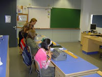 Alumnos del CRE en una clase de Primaria