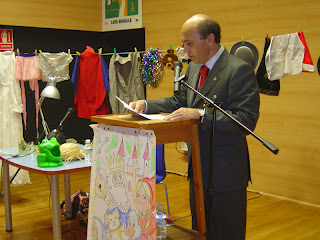 Del nido cuenta cuentos a los niños