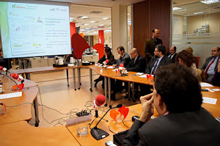 Imagen del acto de presentación de la web Amóvil