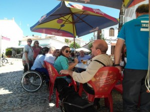 Imagen de los participantes en un momento de descanso 