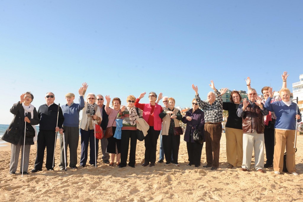 Un total de 175 personas ciegas y deficientes visuales se han dado cita en Fuengirola