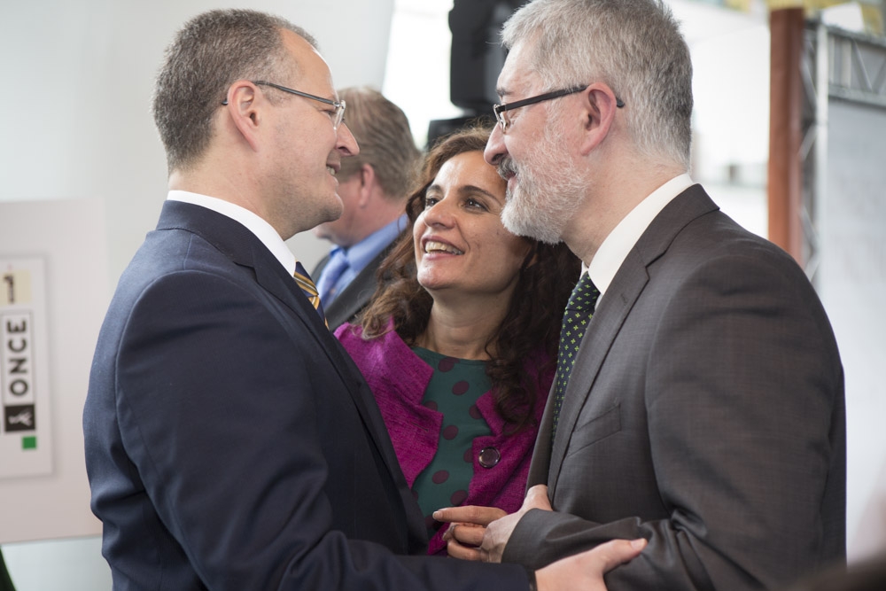 28-F.25 Patricio Cárceles hablando con María Jesús Montero y Antonio Ávila