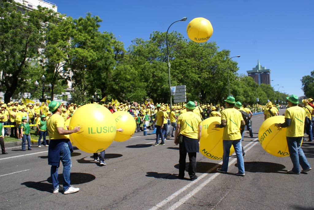 La marea amarilla durante la marcha