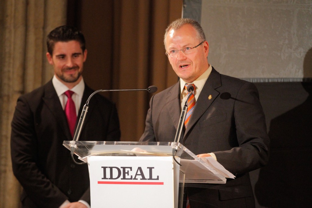 Patricio Cárceles, delegado territorial en Andalucía, Ceuta y Melilla en un momento de su discurso