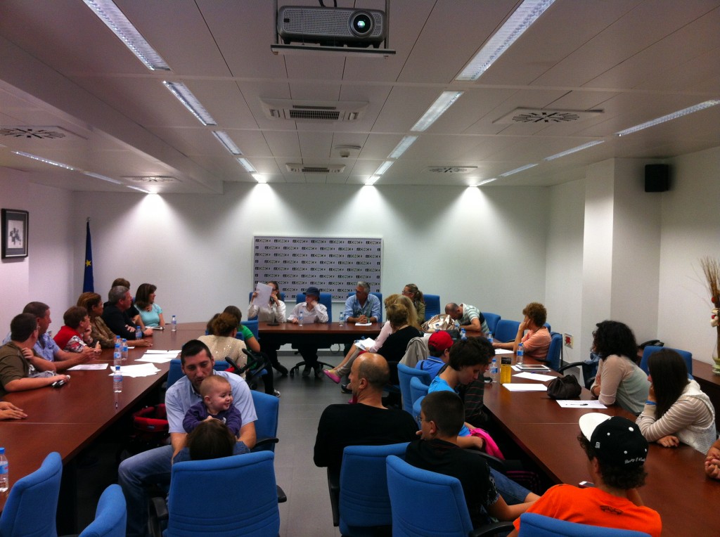 El Consejo Territorial con los niños del Centro de Recurso Educativo. Con esto se intenta integrar a los pequeños en la sociedad