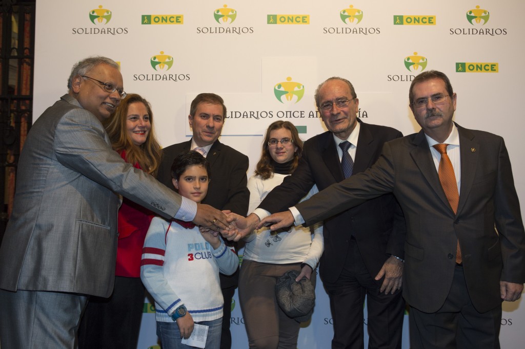 De izquierda a derecha, el profesor Shom Bhattarcaya, Pilar Vergara ,José Manuel Jiménez, Manuel de la Torre y Eduardo Corral