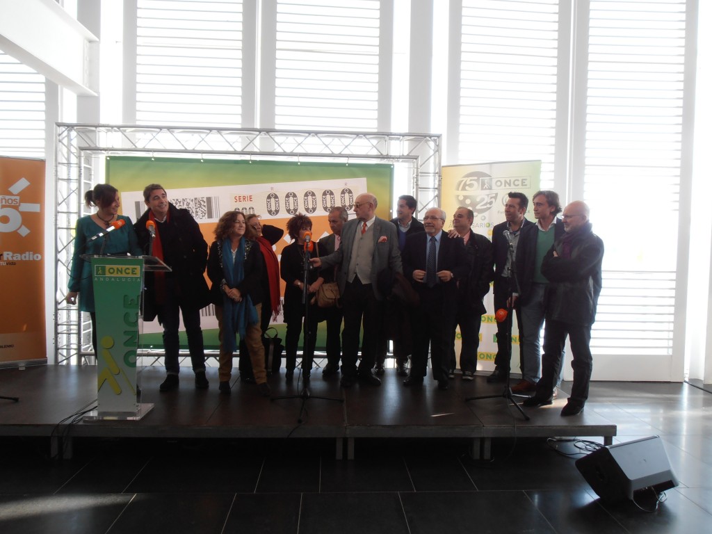 Imagen de los profesionales de Canal Sur Radio. Entre otros, Tom Martinez, Olga Bertomeu, el Canijo de Carmona, Juan Bustos, Pepe Da Rosa, Jesús Vigorra...