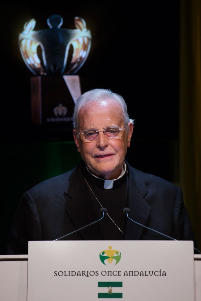 Primer plano del cardenal durante su intervención